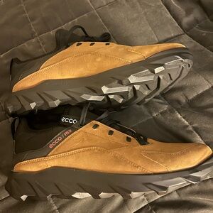 Ecco Men's Tan and Black Sneakers